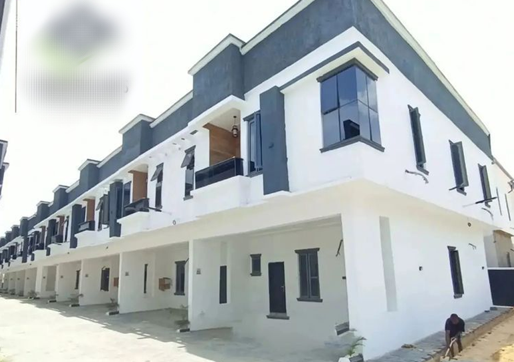 4 Bedroom For Rent Ikota